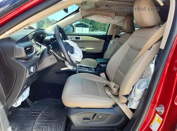 1FMSK7FH7MGA22269 2021 FORD EXPLORER Red Front interior view