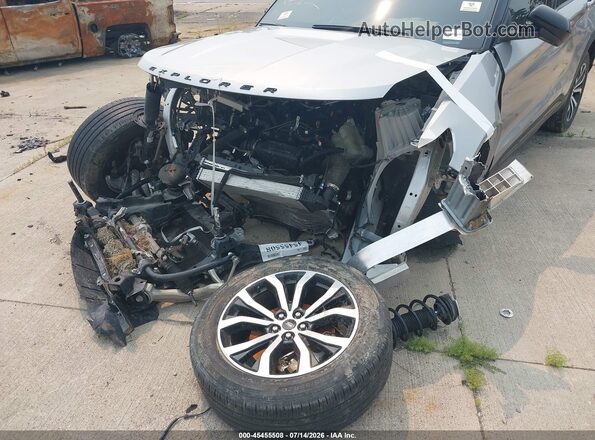 1FMSK7KH2NGA86629 2022 FORD EXPLORER Silver Вид спереду