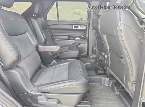 1FMSK7KH7NGA18391 2022 FORD EXPLORER Silver Vista interior trasera