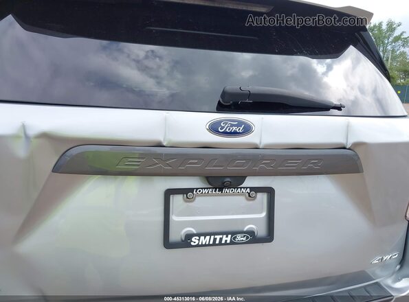 1FMSK8DH1MGC06941 2021 FORD EXPLORER Silver Widok z przodu