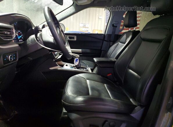 1FMSK8DH1RGA23286 2024 FORD EXPLORER Blue წინა სალონის ხედი