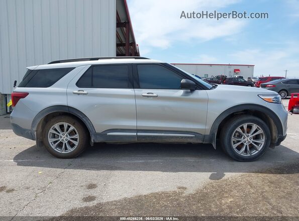 1FMSK8DH2LGB52824 2020 FORD EXPLORER Silver Vista interior trasera