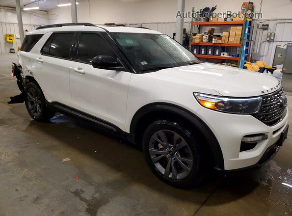 1FMSK8DH2PGA15789 2023 FORD EXPLORER White Delantero derecho