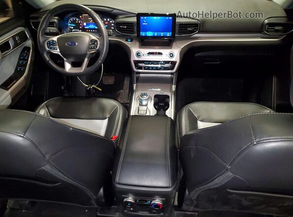 1FMSK8DH2PGA15789 2023 FORD EXPLORER White Vista del salpicadero