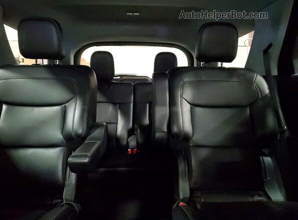1FMSK8DH2PGB79866 2023 FORD EXPLORER Silver Հետևի նստատեղերի տեսք