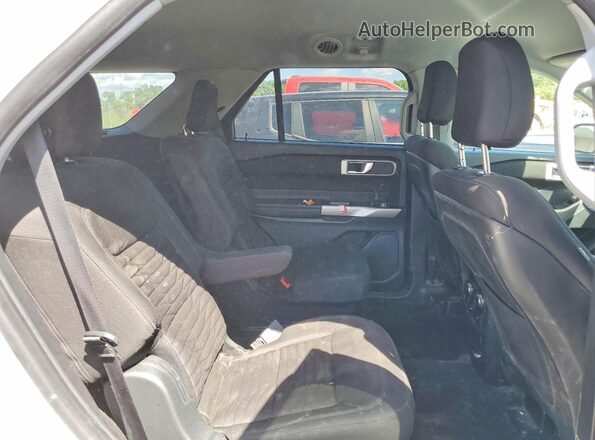 1FMSK8DH4LGD03985 2020 FORD EXPLORER White Widok wnętrza z tyłu