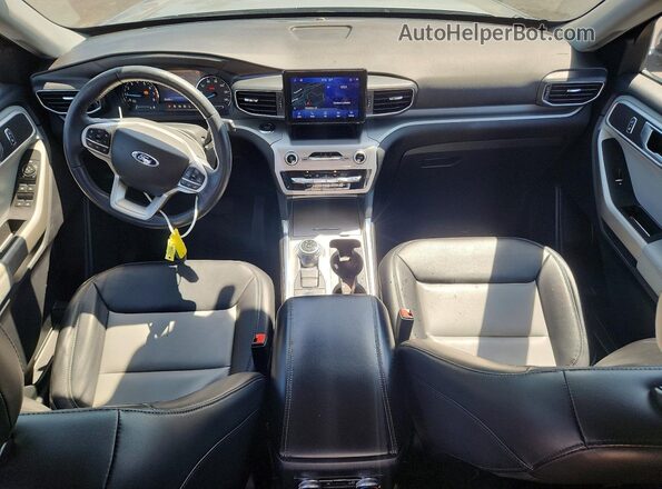 1FMSK8DH4NGA12356 2022 FORD EXPLORER Silver 