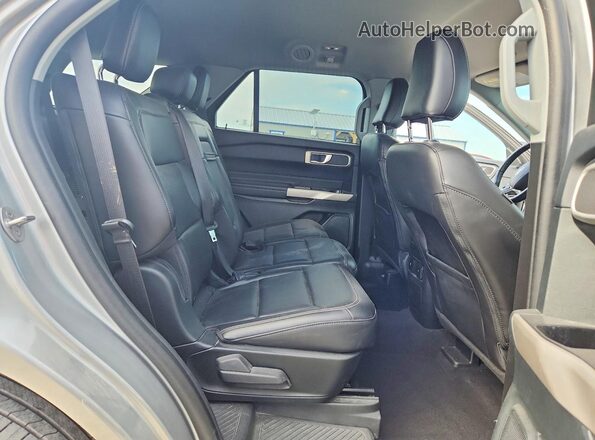 1FMSK8DH4PGB25288 2023 FORD EXPLORER Gray უკანა სალონის ხედი