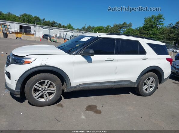 1FMSK8DH5NGC18043 2022 FORD EXPLORER White Вид задньої частини салону