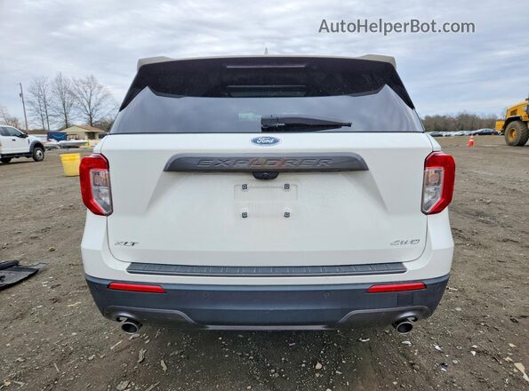 1FMSK8DH6NGA72333 2022 FORD EXPLORER White Вид ззаду