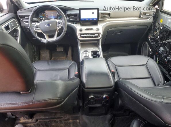 1FMSK8DH7LGC88916 2020 FORD EXPLORER Серебряный Вид панели приборов