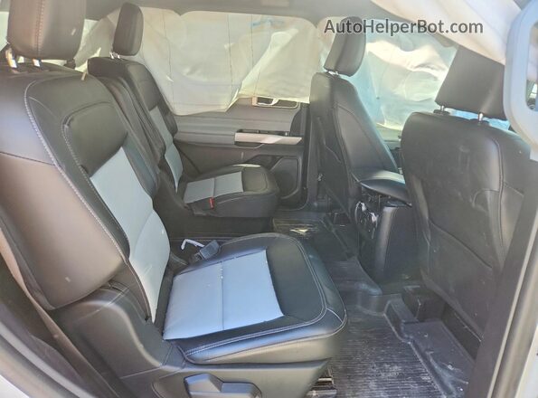 1FMSK8DH8NGA22629 2022 FORD EXPLORER White უკანა სალონის ხედი