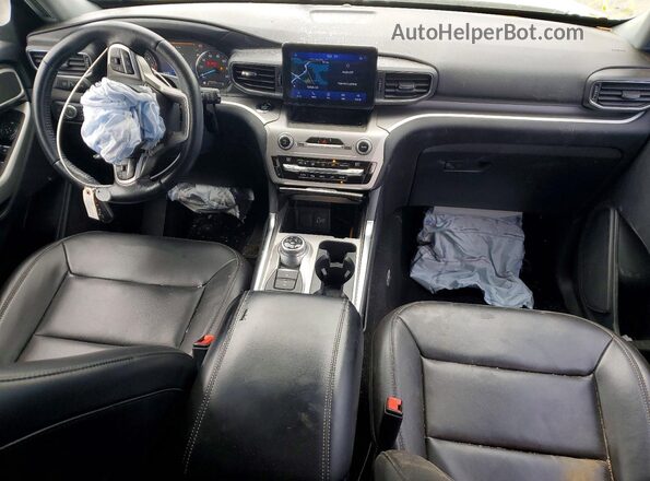 1FMSK8DH9MGC51478 2021 FORD EXPLORER White Widok deski rozdzielczej
