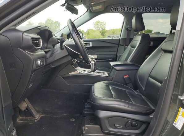 1FMSK8DHXNGA90365 2022 FORD EXPLORER Green Widok wnętrza z przodu