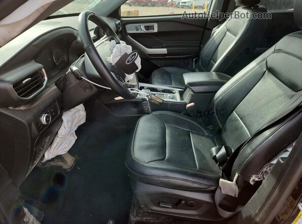 1FMSK8FH1MGB62033 2021 FORD EXPLORER Черный Вид салона спереди