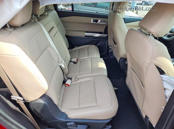 1FMSK8FH7NGA85217 2022 FORD EXPLORER Red Vista interior trasera