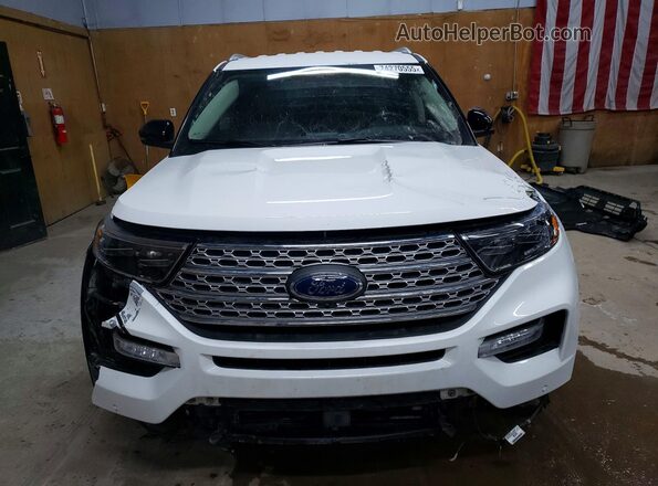 1FMSK8FH9MGC04321 2021 FORD EXPLORER White Front view