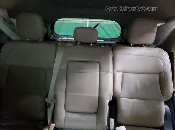 1FMSK8FH9MGC04321 2021 FORD EXPLORER White Rear seats view