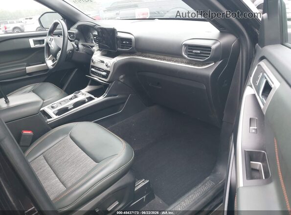 1FMSK8JH7NGA14977 2022 FORD EXPLORER Black Вид салону спереду