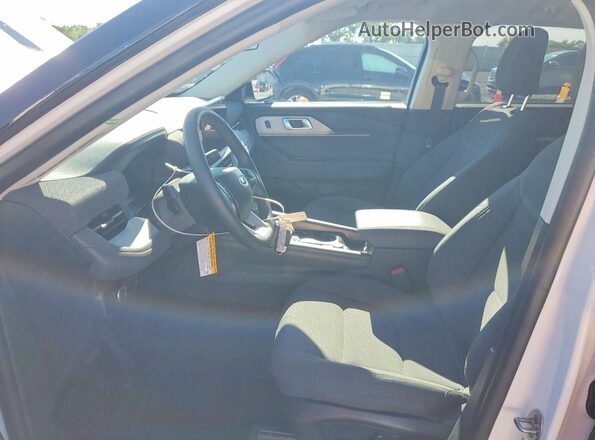 1FMUK8DH7TGA32039 2026 FORD EXPLORER White წინა სალონის ხედი