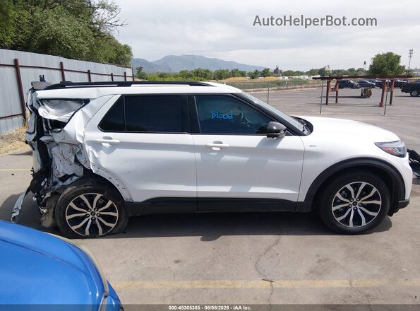 1FMUK8KH2SGA60008 2025 FORD EXPLORER White Вид задньої частини салону