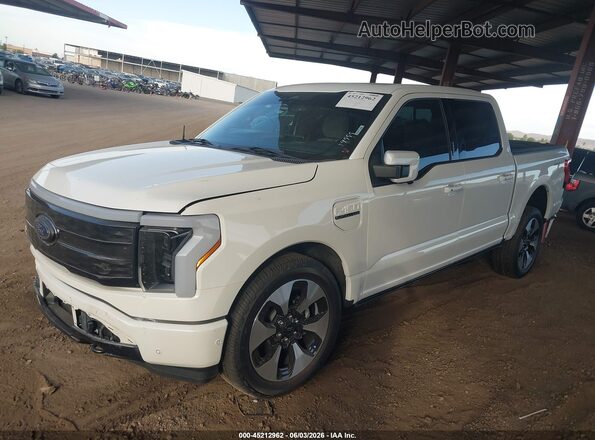 1FT6W1EV7PWG26039 2023 FORD F-150 LIGHTNING White Przód lewy