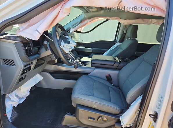 1FT6W3L75RWG22784 2024 FORD F150 Белый Вид салона спереди