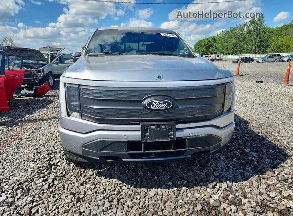 1FT6W5L77RWG19719 2024 FORD F150 Silver Вид спереду