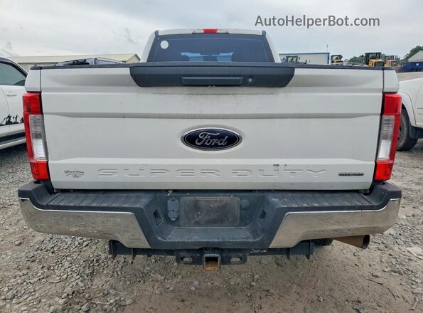 1FT7W2A69HEC50573 2017 FORD F250 Белый Вид сзади