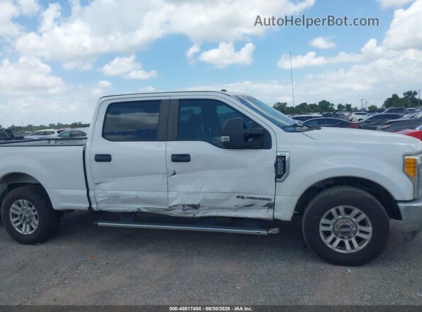 1FT7W2AT5HEC19942 2017 FORD F-250 White Вид задньої частини салону