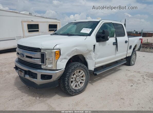 1FT7W2B60HEF01253 2017 FORD F-250 Белый Передняя левая четверть