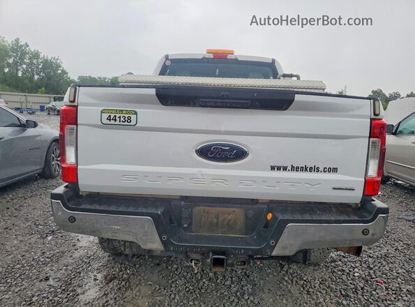 1FT7W2B60KED85270 2019 FORD F250 White Widok z tyłu