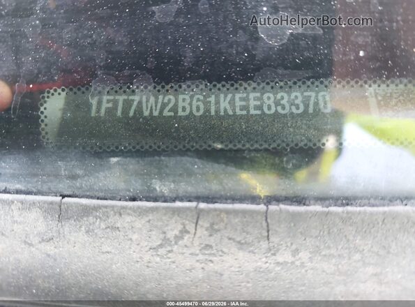 1FT7W2B61KEE83370 2019 FORD F-250 Белый Вид подкапотного пространства