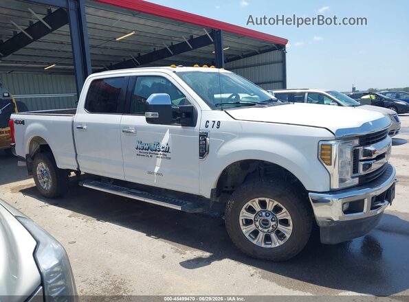 1FT7W2B61KEE83370 2019 FORD F-250 Белый Вид задней части салона