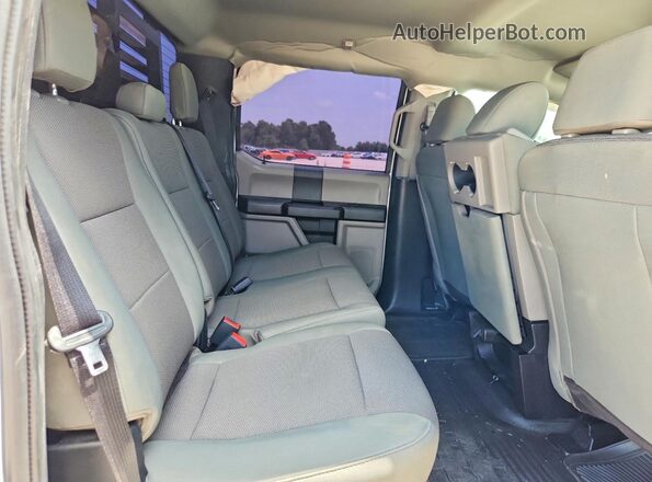 1FT7W2B61LEE33859 2020 FORD F250 White Vista de los asientos traseros