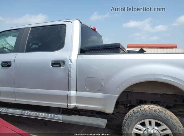 1FT7W2B64JED04978 2018 FORD F-250 Silver 