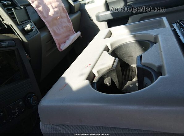1FT7W2B65HEB38335 2017 FORD F-250 White Vista interior de 360 grados
