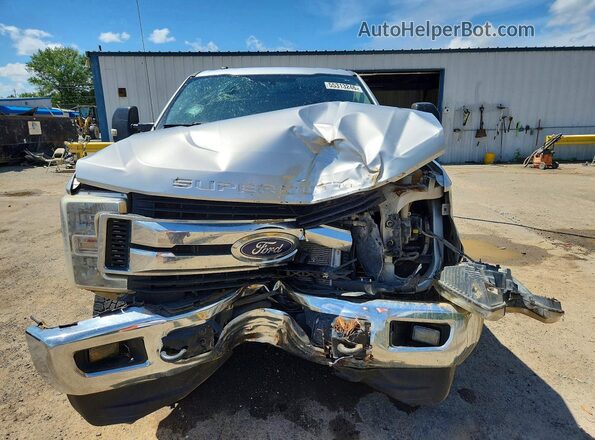 1FT7W2B65JEB22836 2018 FORD F250 Silver 