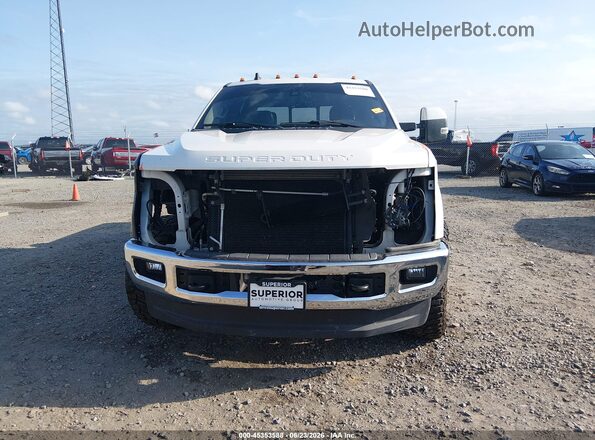 1FT7W2B66KEE31331 2019 FORD F-250 Белый Вид задней части салона