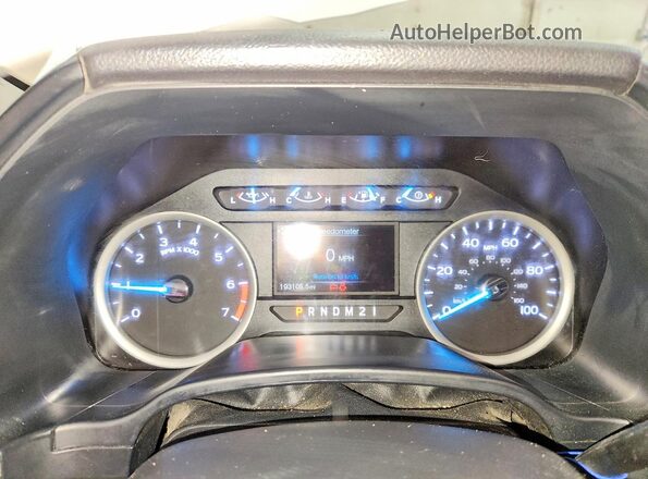 1FT7W2B68KED56759 2019 FORD F250 White Widok zestawu wskaźników