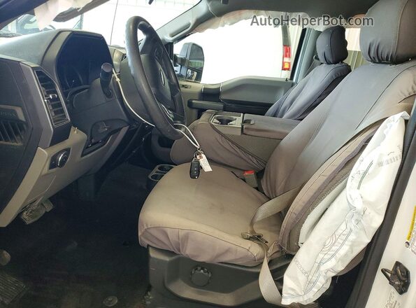 1FT7W2B68KEE35929 2019 FORD F250 White წინა სალონის ხედი