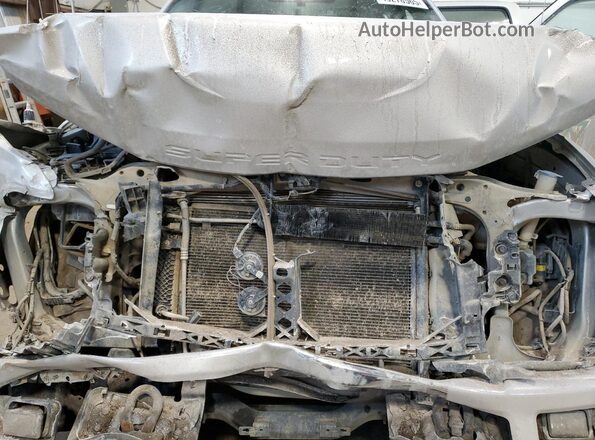 1FT7W2B69JEC84307 2018 FORD F250 Silver Rear interior view