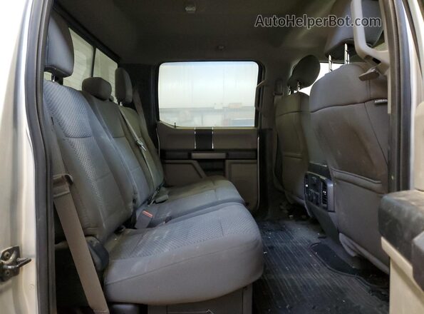 1FT7W2B69JEC84307 2018 FORD F250 Silver Rear seats view