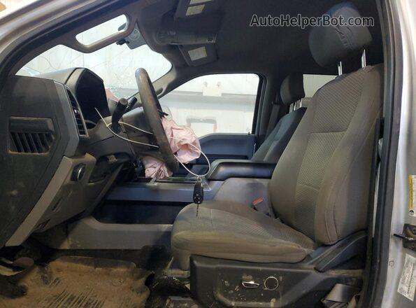 1FT7W2B69JEC84307 2018 FORD F250 Silver Front interior view