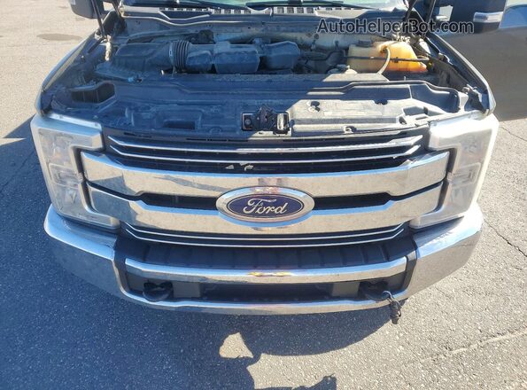 1FT7W2B6XJEC25217 2018 FORD F250 Gray Vista interior trasera