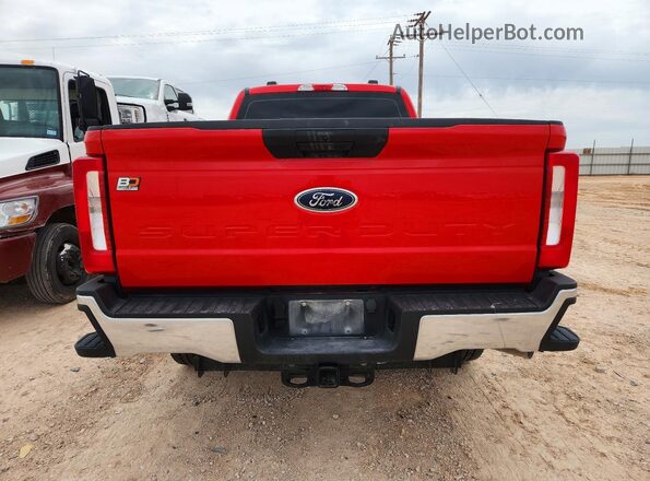 1FT7W2BA2REF53005 2024 FORD F250 Red Widok z tyłu