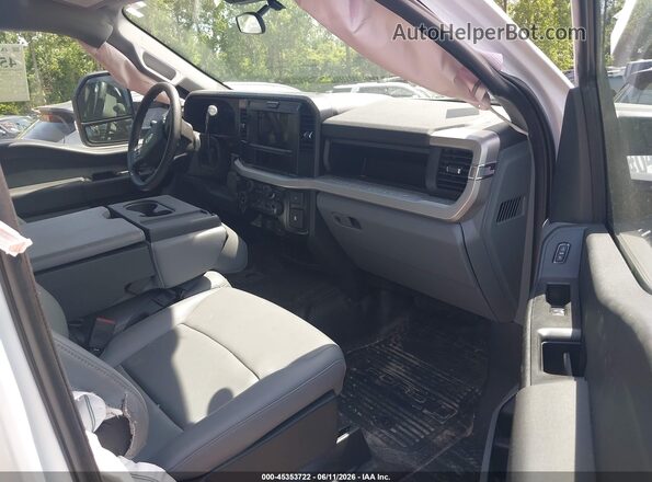 1FT7W2BA3SEC71459 2025 FORD F-250 White Вид салону спереду