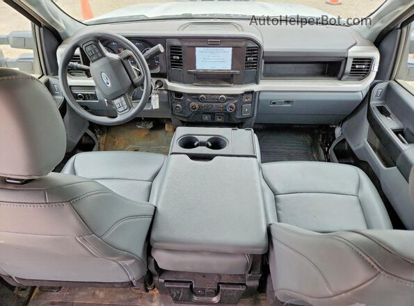 1FT7W2BA4SED34715 2025 FORD F250 White Вид панелі приладів
