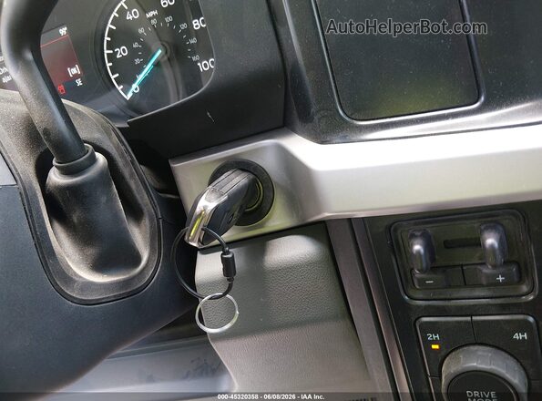 1FT7W2BA4TEC07044 2026 FORD F-250 Gray Вид панелі приладів