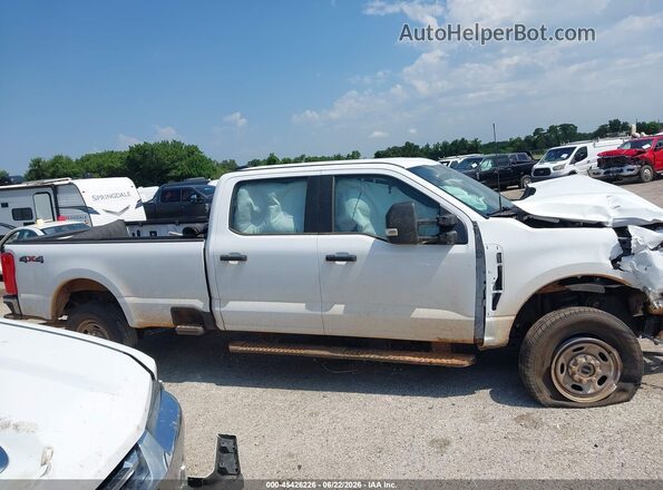 1FT7W2BA8SED26486 2025 FORD F-250 White Dashboard view